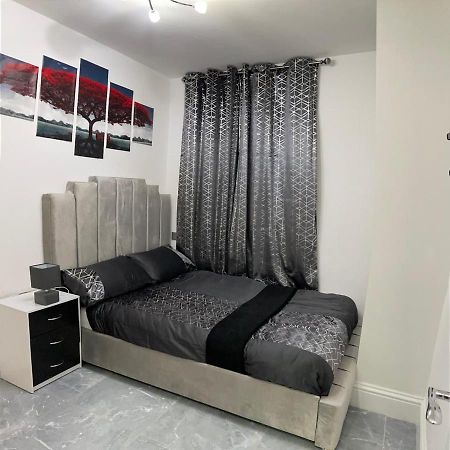 3 Bedroom Whalley Aparthotel بيرنلي المظهر الخارجي الصورة
