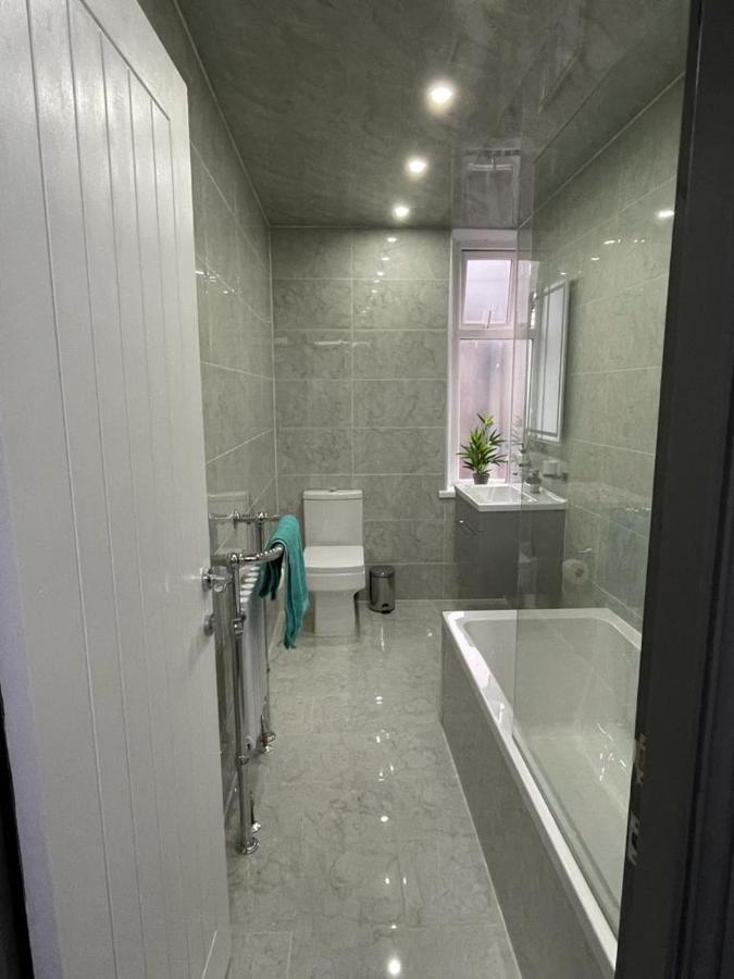 3 Bedroom Whalley Aparthotel بيرنلي المظهر الخارجي الصورة